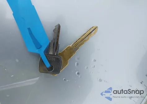 1996 Chevrolet Suburban K1500 z USA, uszkodzony, nr VIN 1GNFK16R4TJ406160